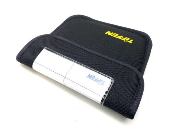 TIFFEN  - Original Filtertasche für 4x4 Glasfilter (Schrift in gelb) – Bild 2