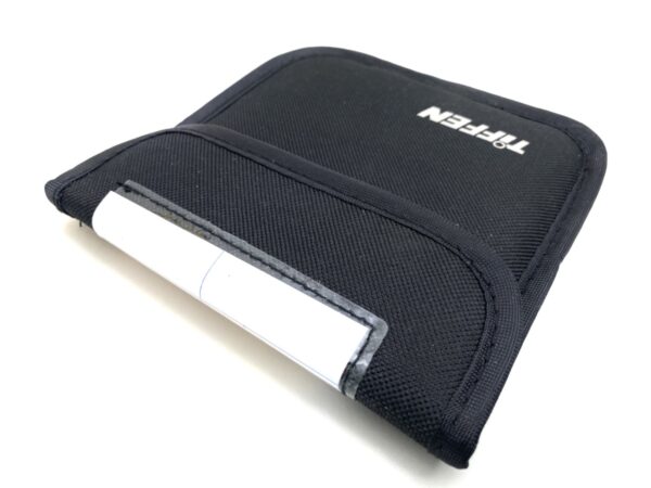 TIFFEN  - Original Filtertasche für 4x4 Glasfilter (Schrift in weiß) – Bild 3